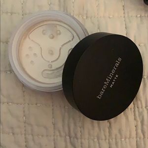 NWT BareMinerals Matte Foundation Color: Light